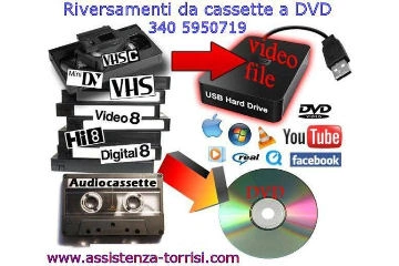 Digitalizzazione videocassette e pellicole Super 8: riversamenti professionali Videocassette di vari tipi pronte per la conversione digitale in DVD o file